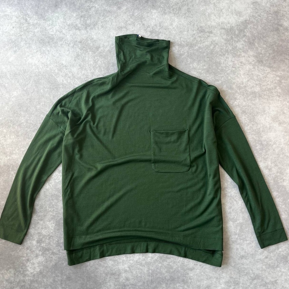 Kit and Ace Merino Turtleneck Long Sleeve Tee Forest Green Oversized Fit XS NWT